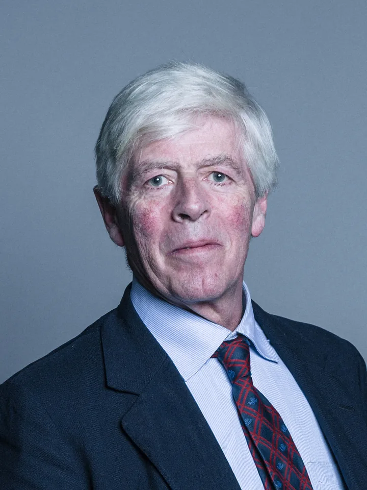 James, 16th Earl of Lindsay, in his official House of Lords portrait, 2018
